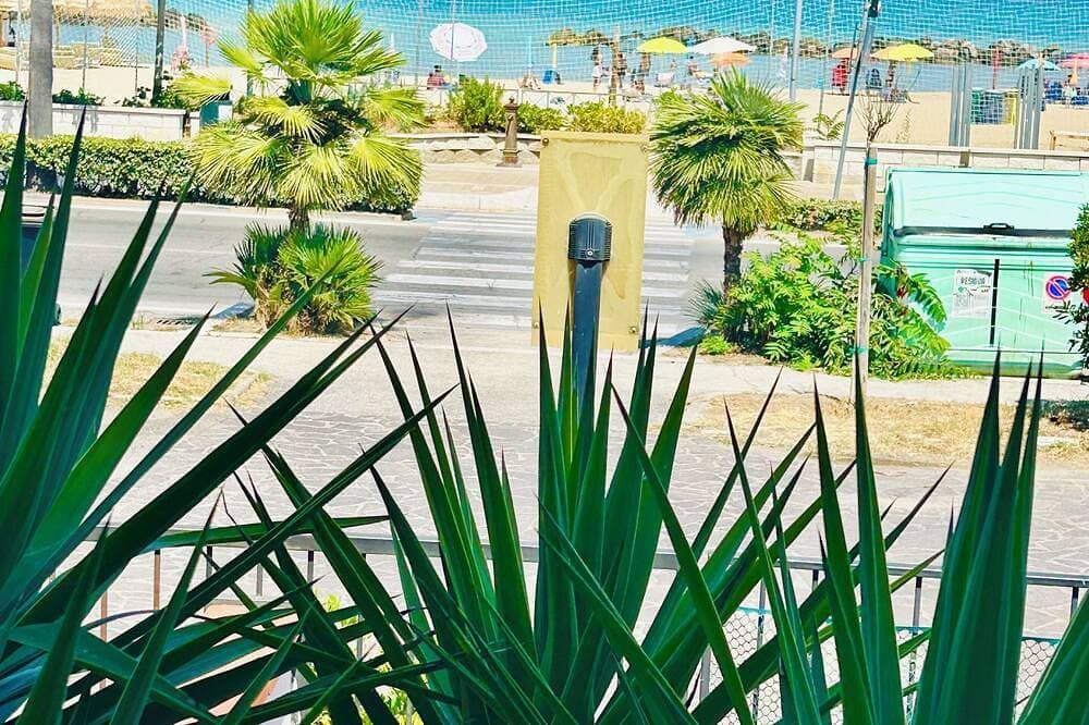 Foto 7 von 21: Il Mare è a due Passi e Lappartamento Accogliente a Vostra Disposizione!