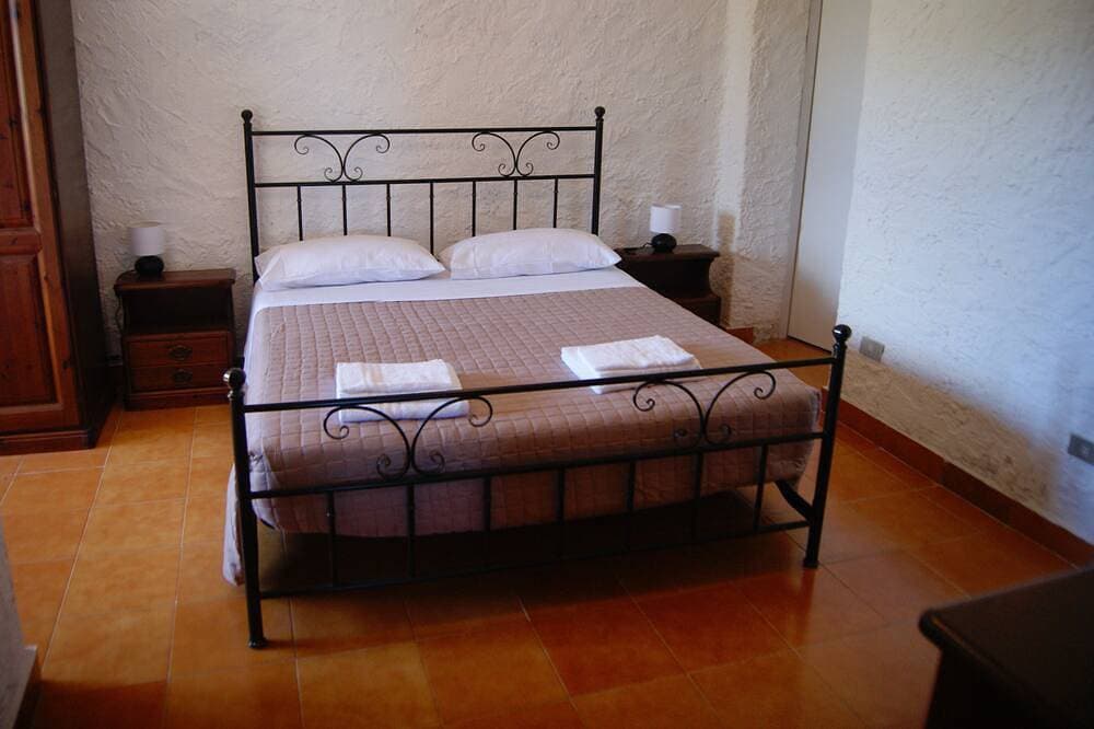 Foto 3 von 30: \"Minerva\" Apartment - Ianus B&B (x6)