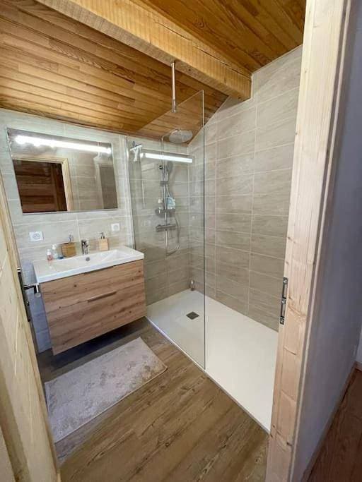 Foto 5 von 7: Two-Bedroom Chalet