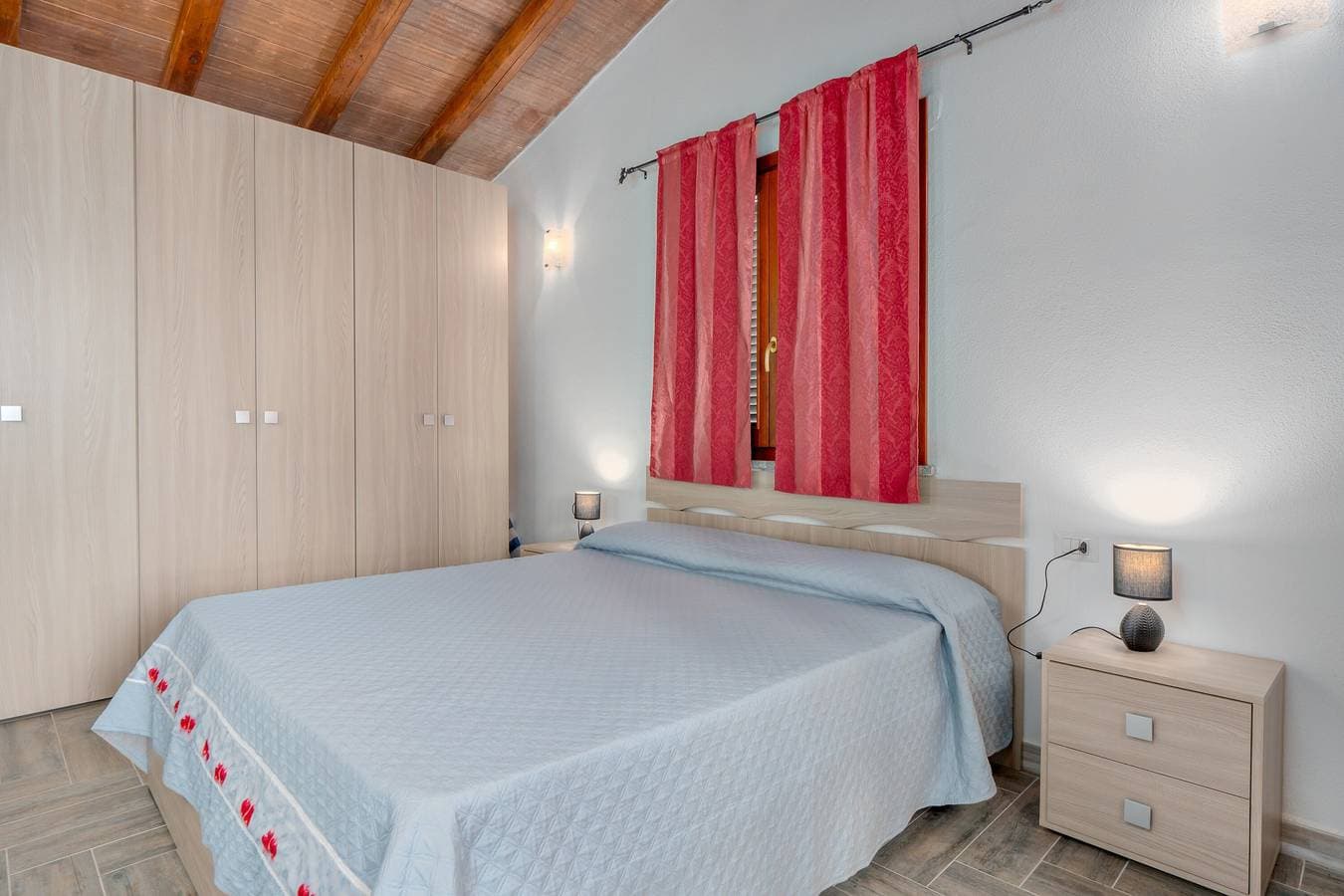 Foto 12 von 25: Ferienwohnung 'La Finestra sul Mare' mit Meerblick & Terrasse