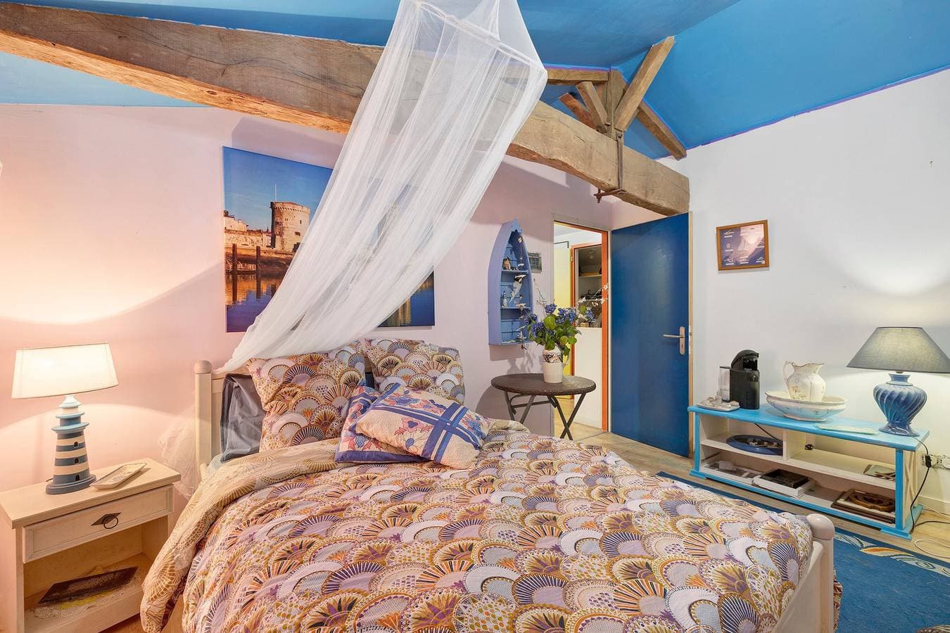 Foto 5 von 47: Bed & Breakfast 'Les Philous Gourmands - La Rochelle' mit privatem Garten und WLAN