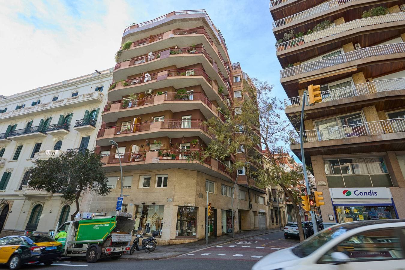 Foto 2 von 35: Ferienwohnung für 6 Personen mit Balkon