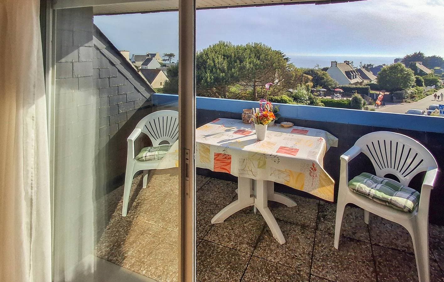 Foto 12 von 25: Apartment mit Meerblick im Obergeschoss mit Parkplatz und WiFi