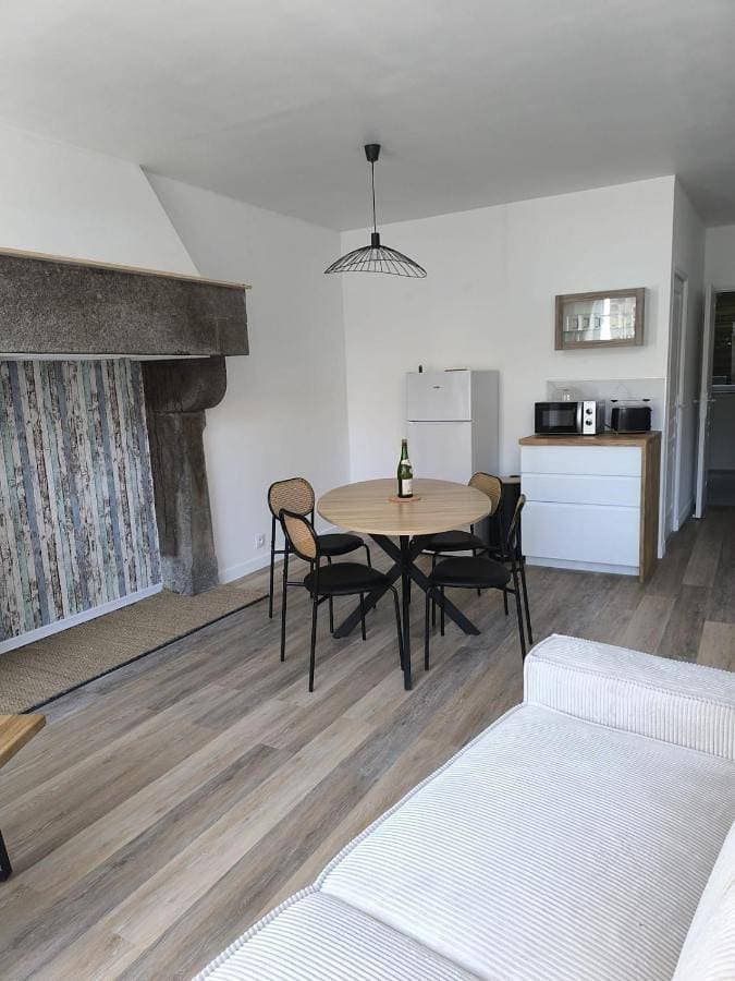 Foto 5 von 34: Two-Bedroom Apartment