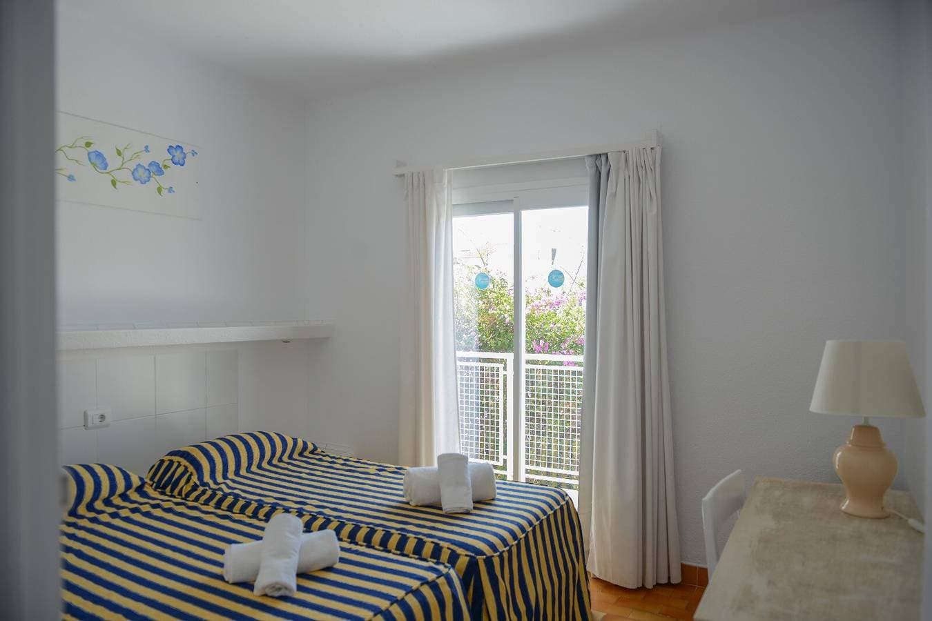 Foto 2 von 13: Ferienwohnung 'Apartamento Ciel Azul' mit Gemeinschaftspool, Balkon und WLAN