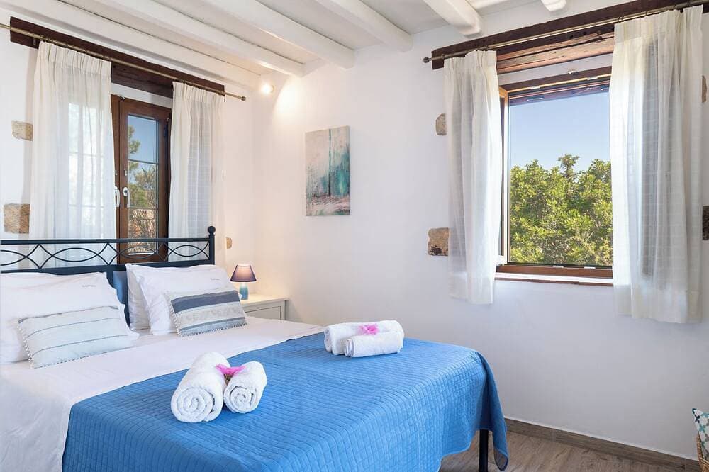 Blue Vista Patmos Sofia Triple Apartment 1