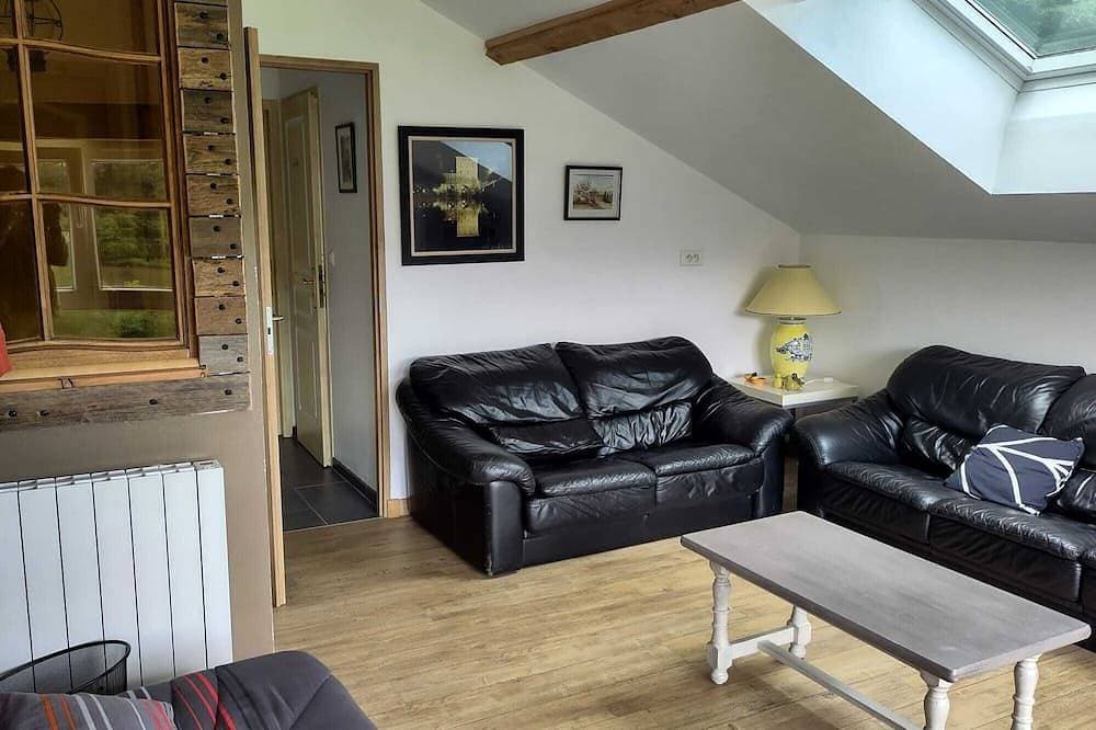Foto 7 von 28: Ferienhaus 4/6 Pers in den Ardennen, Hallenbad, Greenway geht vorbei.