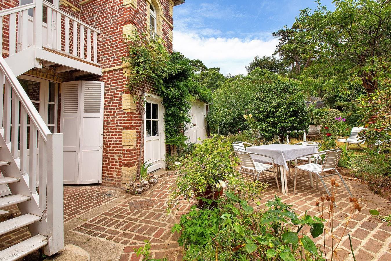 Foto 12 von 29: Bed & Breakfast 'Les Soliers - La Tourelle' mit Balkon und WLAN