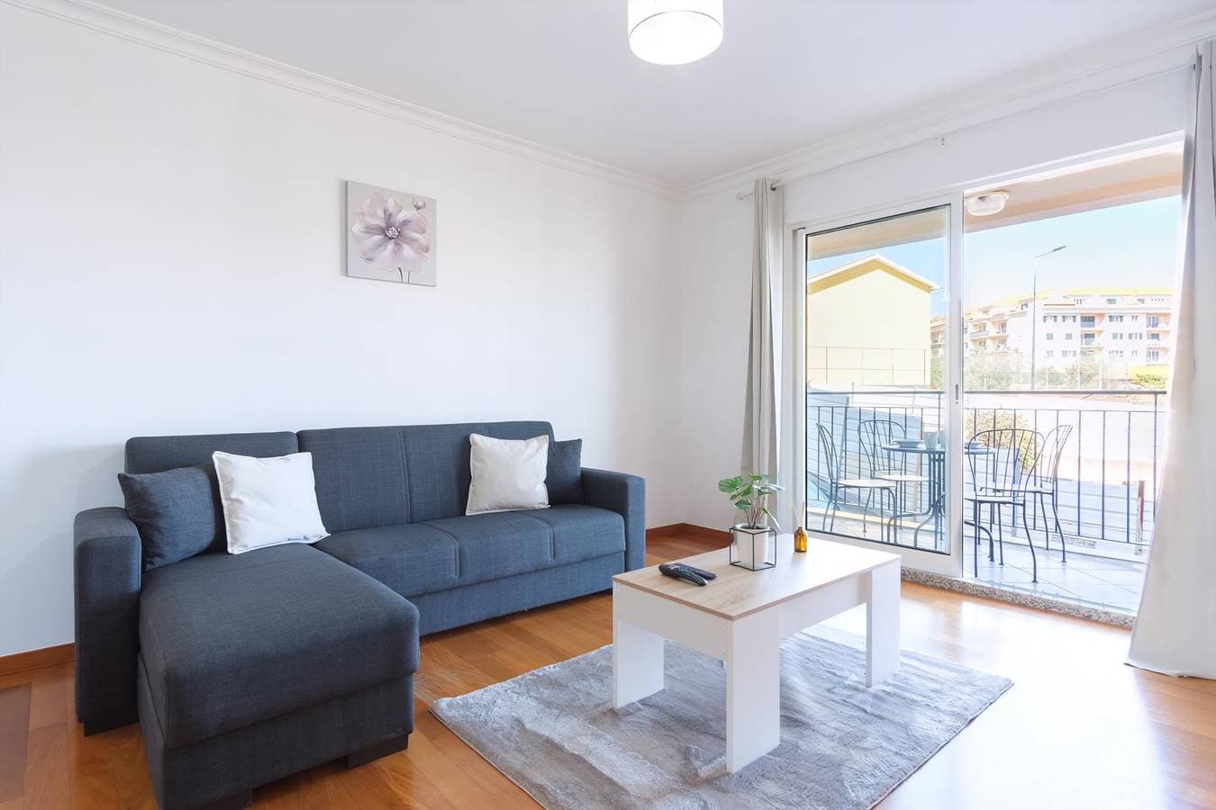 Foto 2 von 38: Ferienwohnung für 4 Personen mit Terrasse