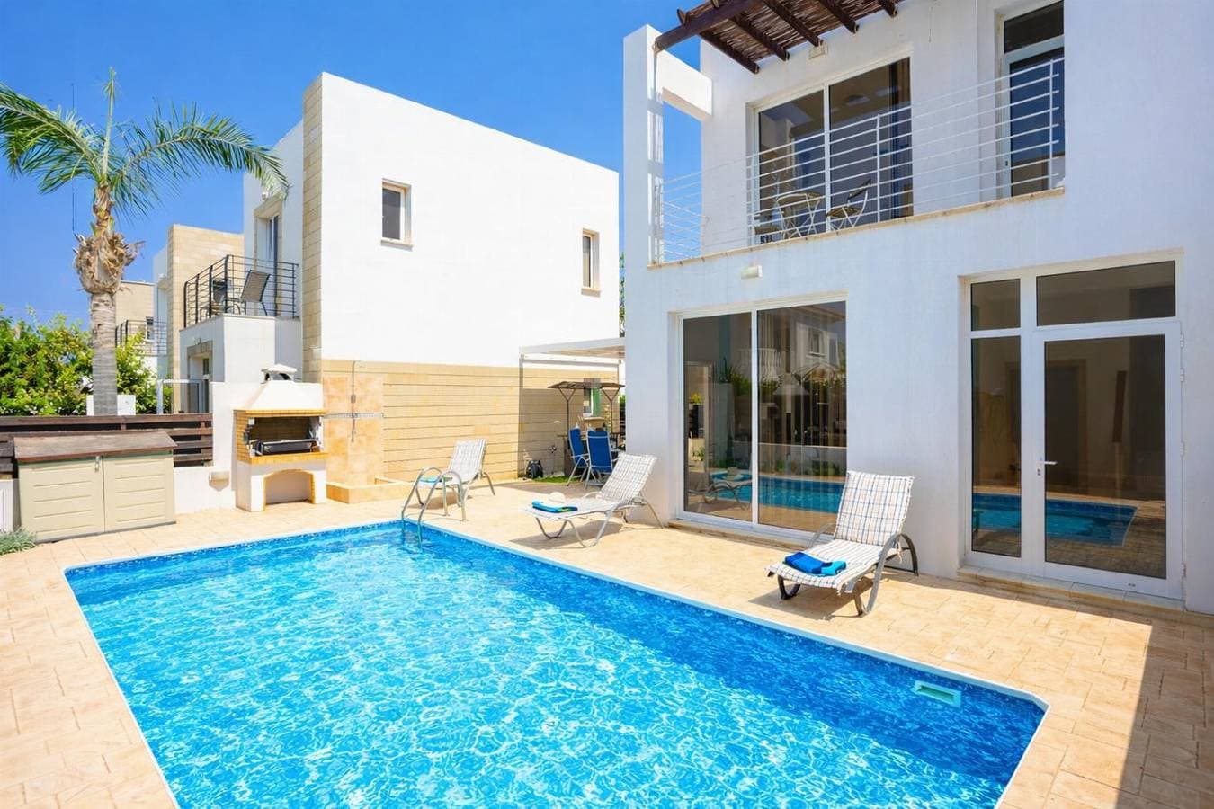 Foto 2 von 16: Villa für 4 Personen mit Terrasse