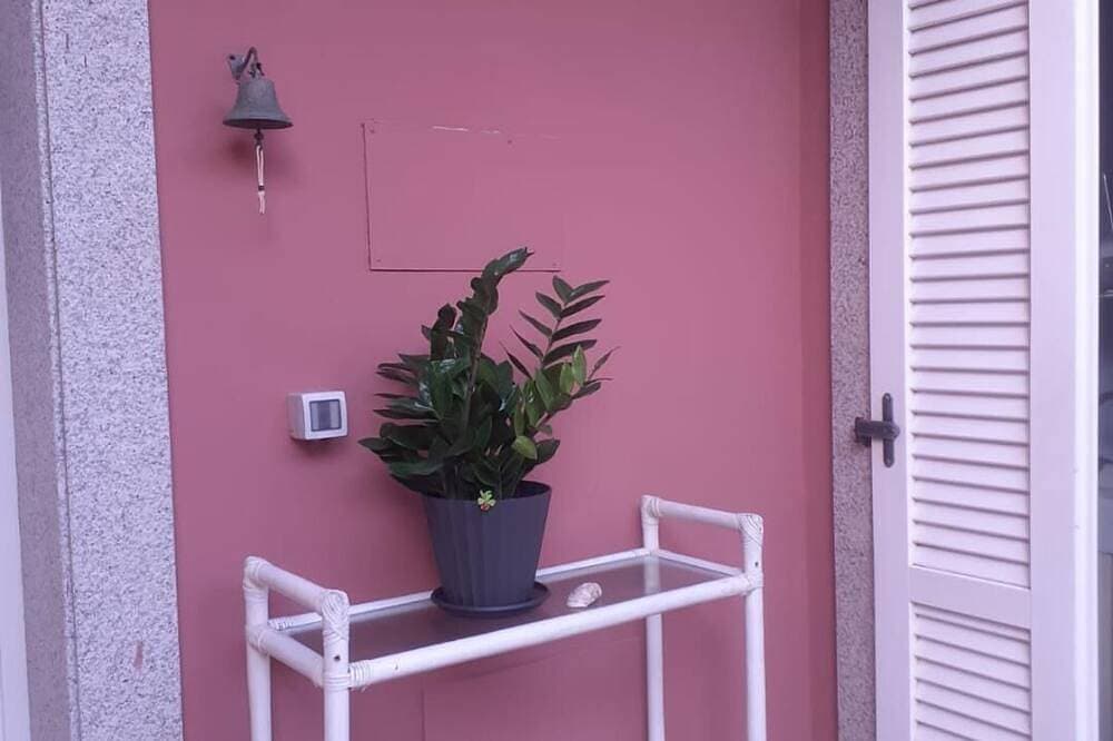 Foto 11 von 30: Studio B & B in einer Zweifamilienvilla mit Garten und Parkplatz