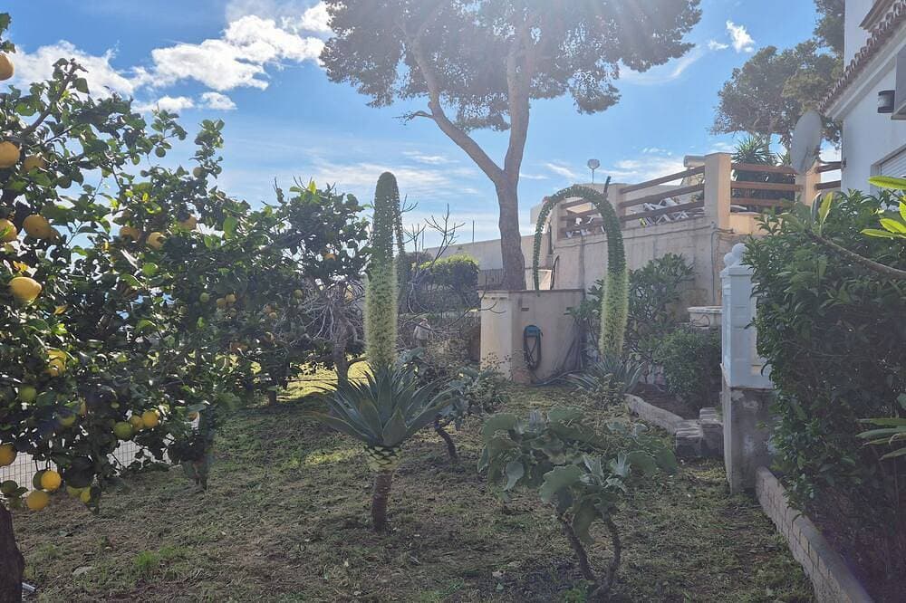 Foto 8 von 30: Atemberaubendes Anwesen, Aussicht, Garten und neuer Pool!