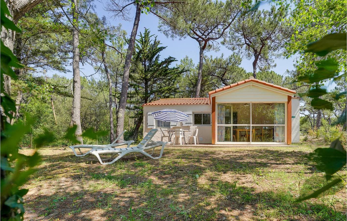 Foto 9 von 40: Appartement am Strand mit Pool