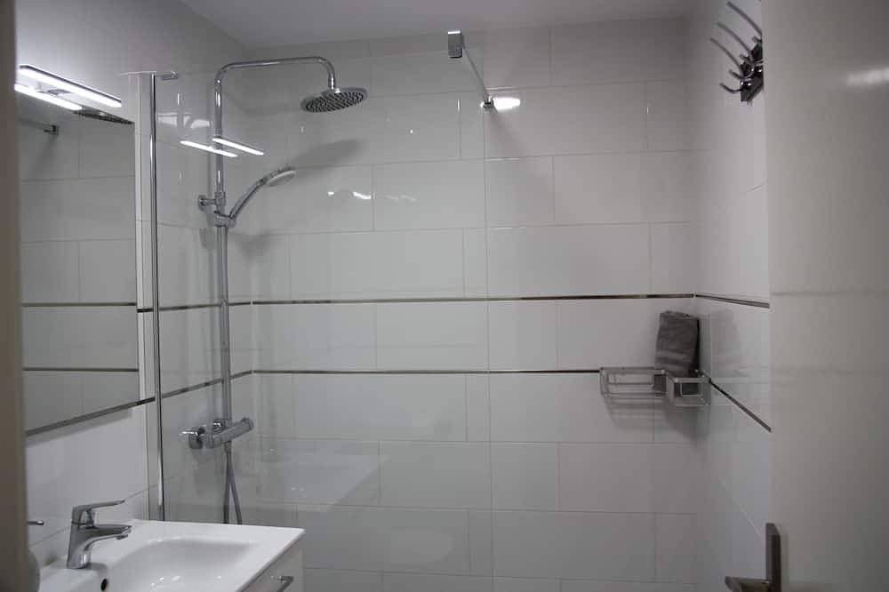 Foto 5 von 13: Beachfront Oasis Del Mar I – Ground Floor 2 Bed / 2 Bath with Pool