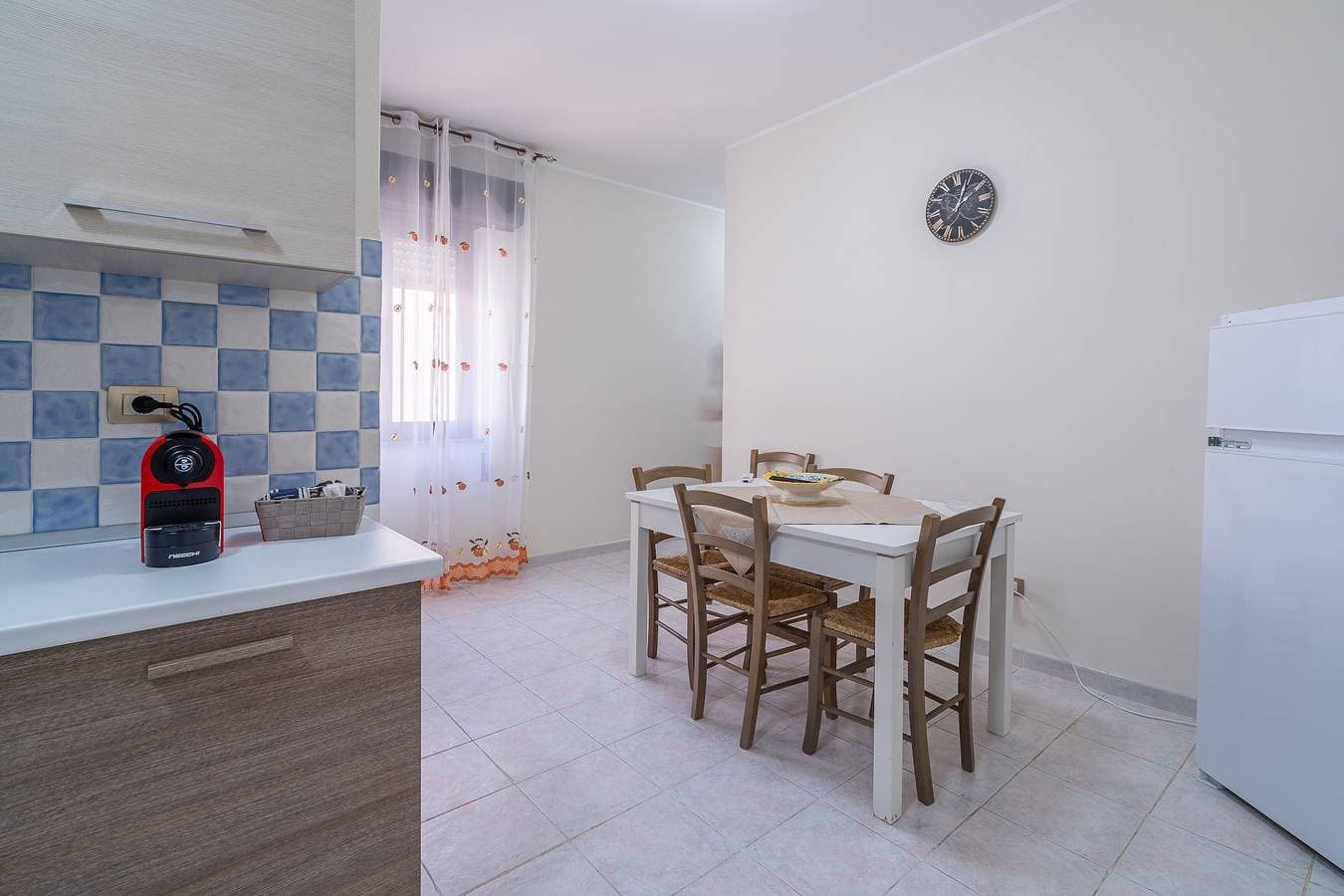 Foto 11 von 22: Ferienwohnung 'Brezza Marina Marzamemi' mit Balkon, WLAN und Klimaanlage