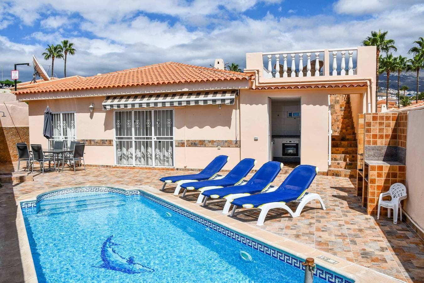 Villa 1