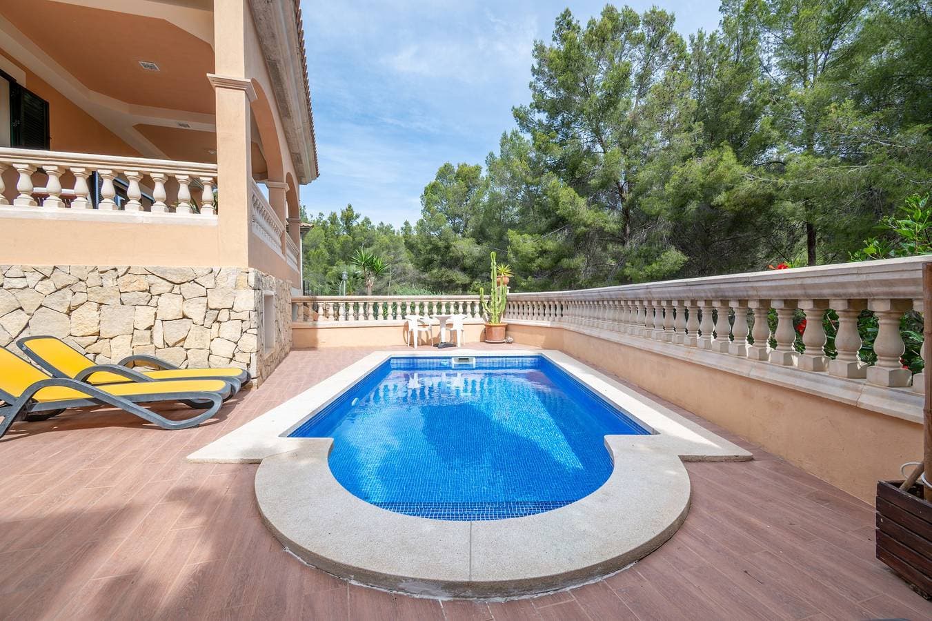 Foto 2 von 28: Ferienhaus 'Nostra' mit Bergblick, privatem Pool und Wi-Fi