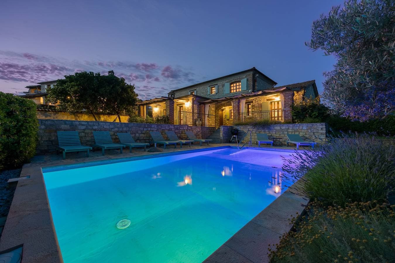 Foto 6 von 36: Vila Aryana With Pool