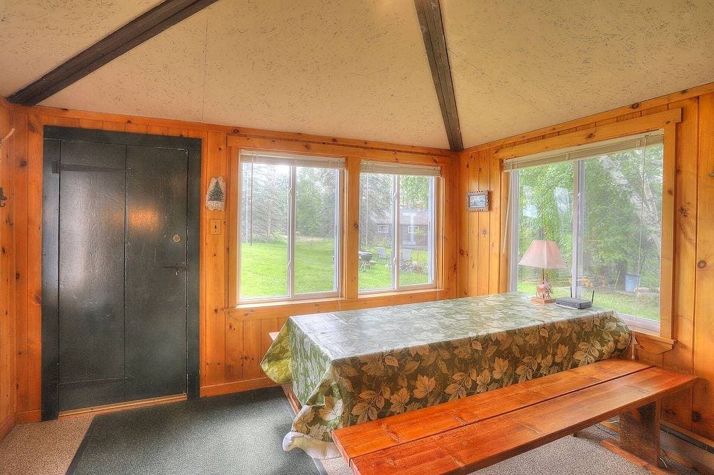 Foto 5 von 31: 4-6 Personen, gemütliche 2-Zimmer-Hütte, offener Wohnraum, neu renoviert