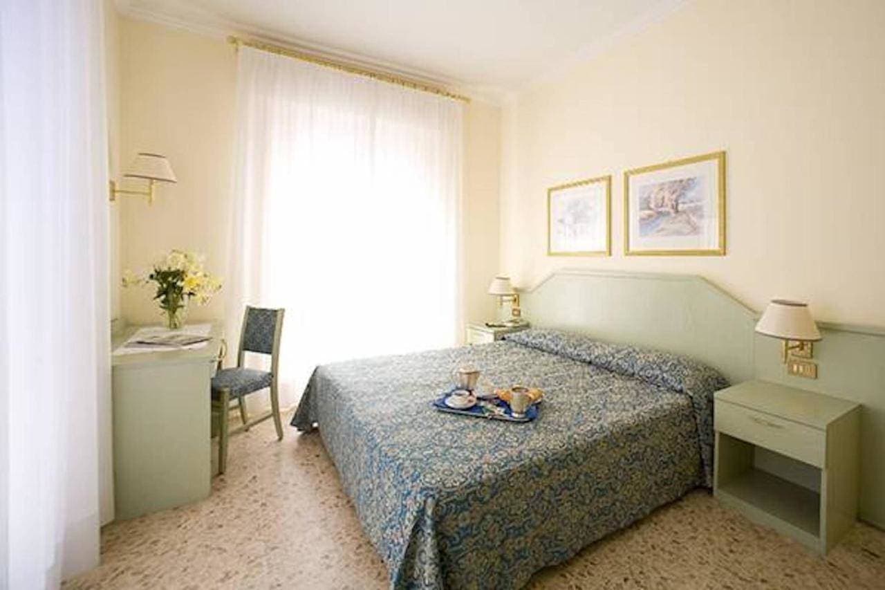 Foto 4 von 17: Economy Double Room