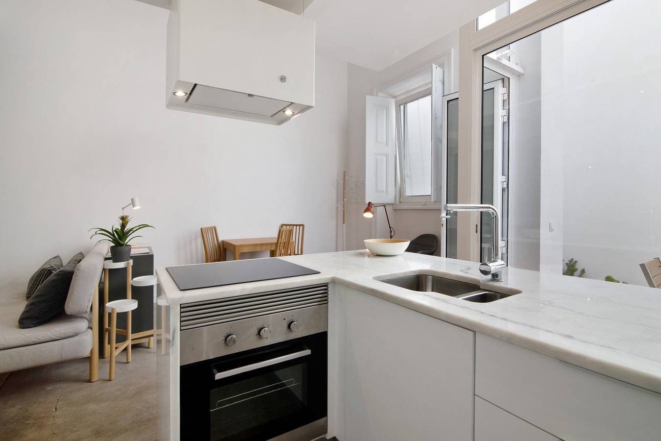 Foto 13 von 22: Einzimmerwohnung 'Casa Vermelha II' mit Gemeinschaftsterrasse und WLAN