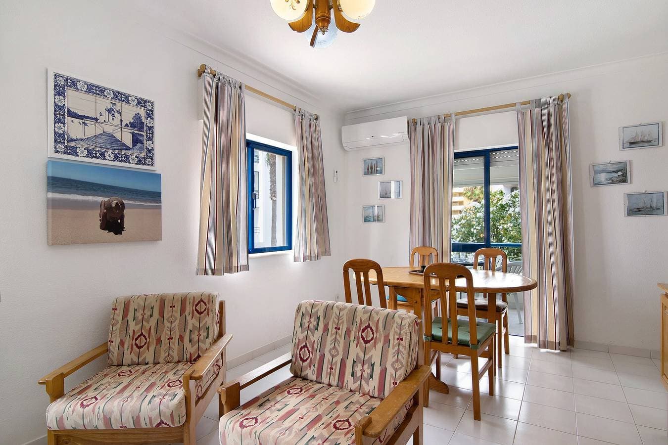 Foto 5 von 24: Ferienwohnung 'Apartamento T1 Edisol' mit Balkon, WLAN und Klimaanlage