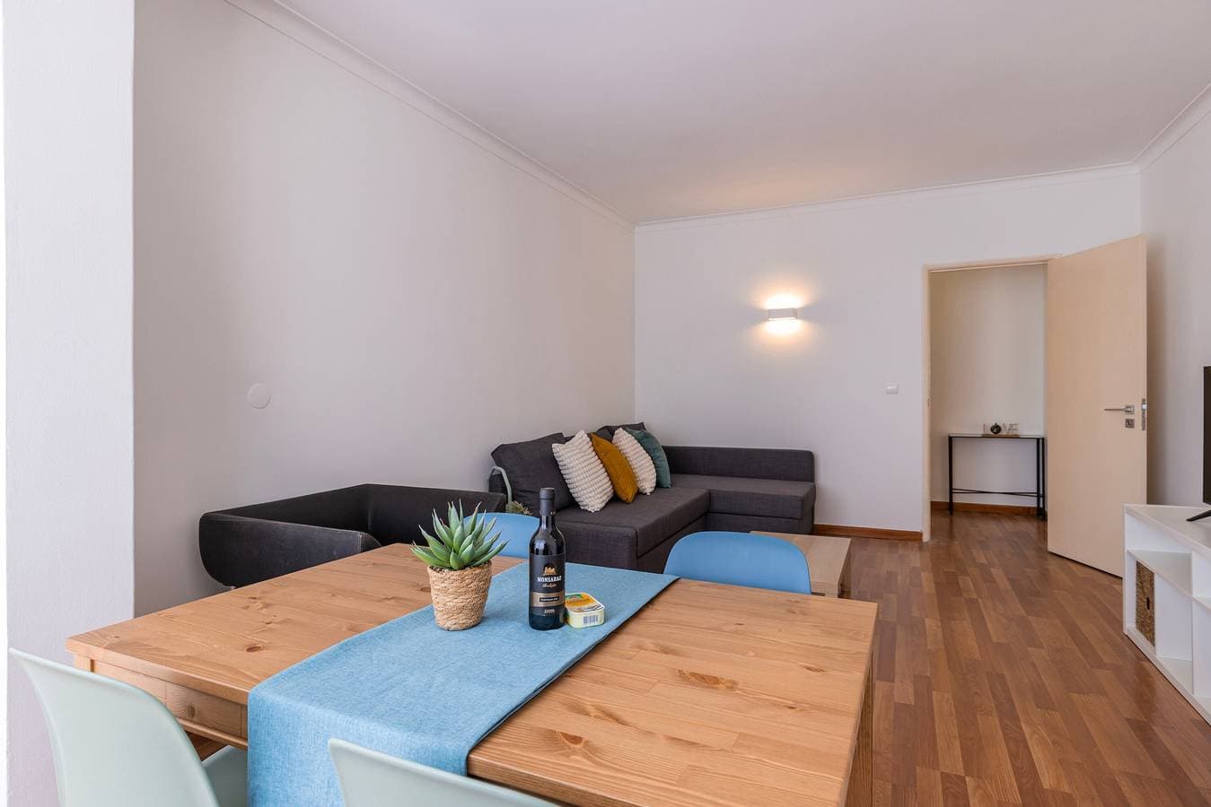 Foto 11 von 35: Ferienwohnung 'Lisbon Oceanside' mit Strandnähe