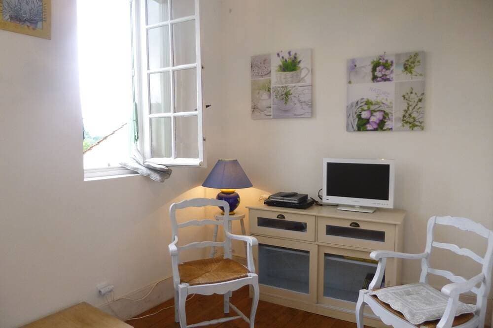 Foto 10 von 30: Haus renoviert 65M2 + Sun Terrasse Wifi -Dorf  couze et saint front