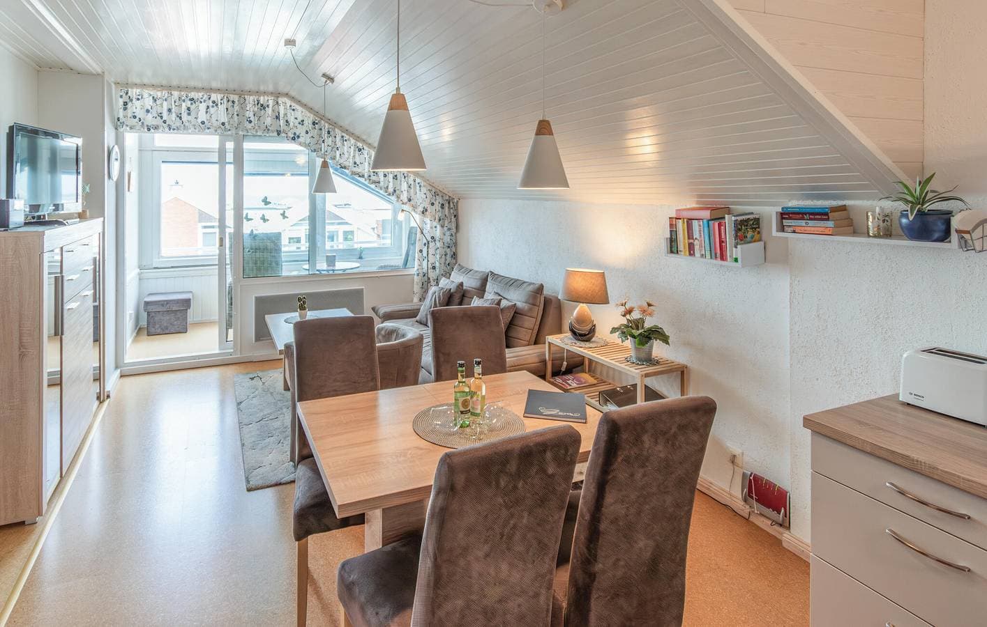 Foto 4 von 23: Gemütliches Apartment in Strandnähe mit Terrasse und Parkplatz