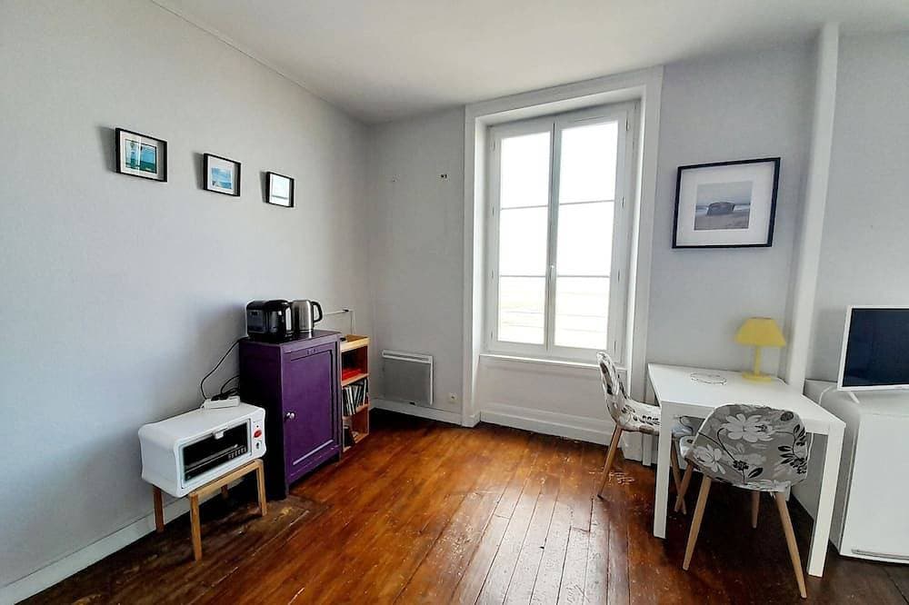 Foto 11 von 12: Votre escapade face à la mer — un appartement simple, à 20 mètres de la mer