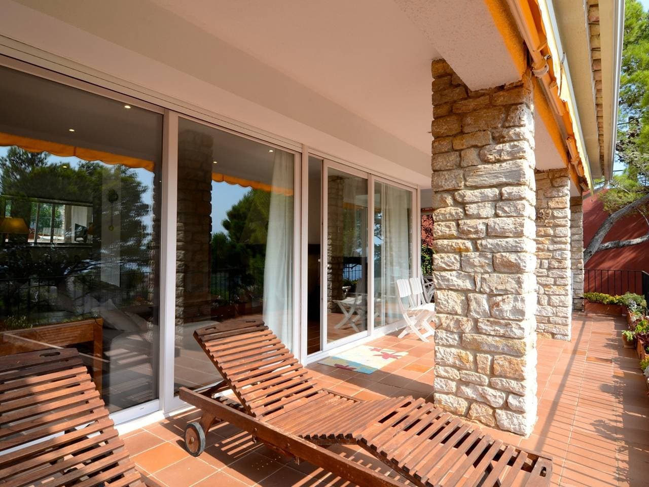 Foto 10 von 36: Geräumige Villa in Begur mit Meerblick und Pool