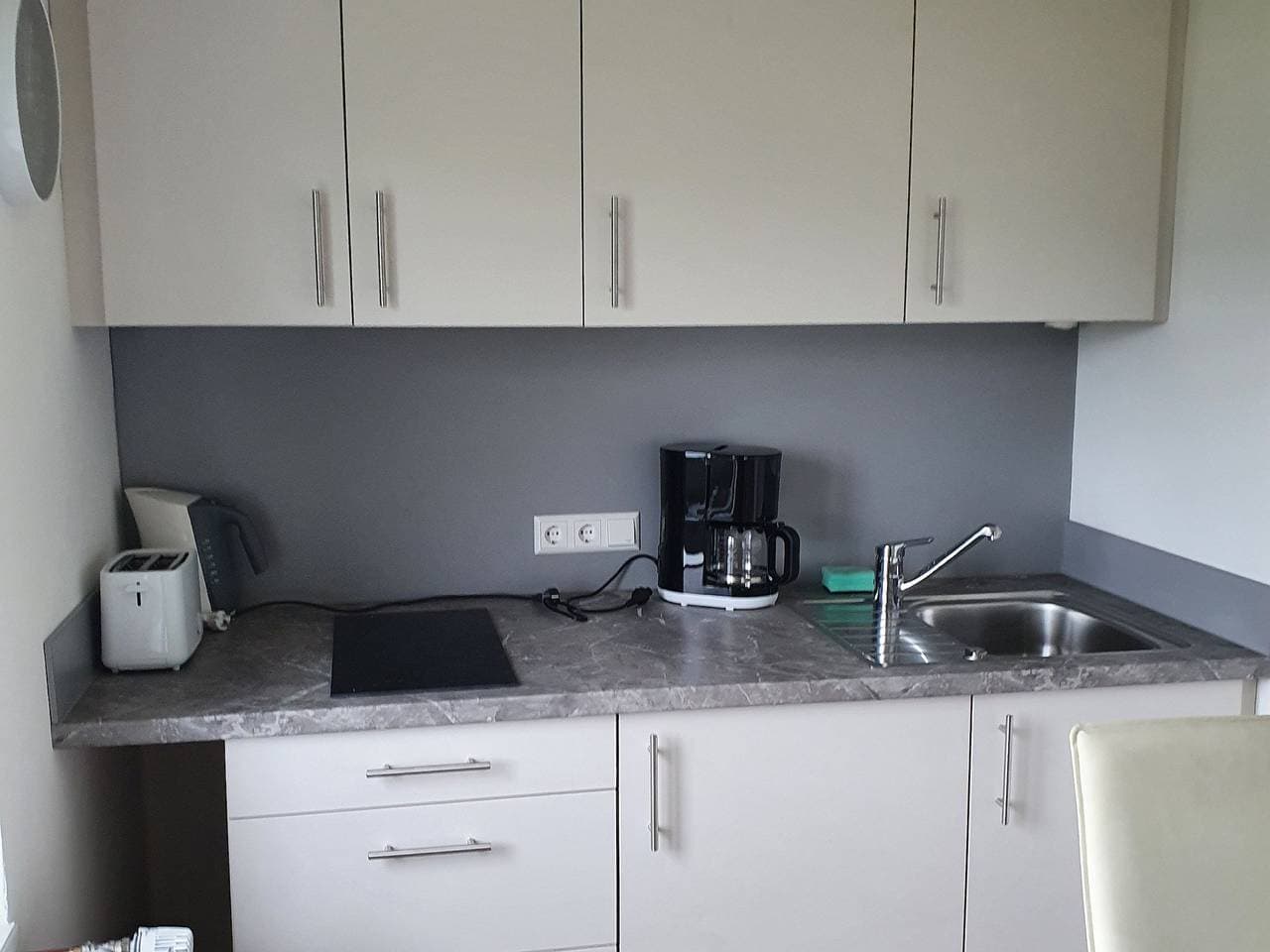 Foto 9 von 13: Ferienwohnung Seegarten - Souterrain Ferienwohnung, 50qm, 1 Schlafnische, 1 Schlafcouch. 1-2 Personen
