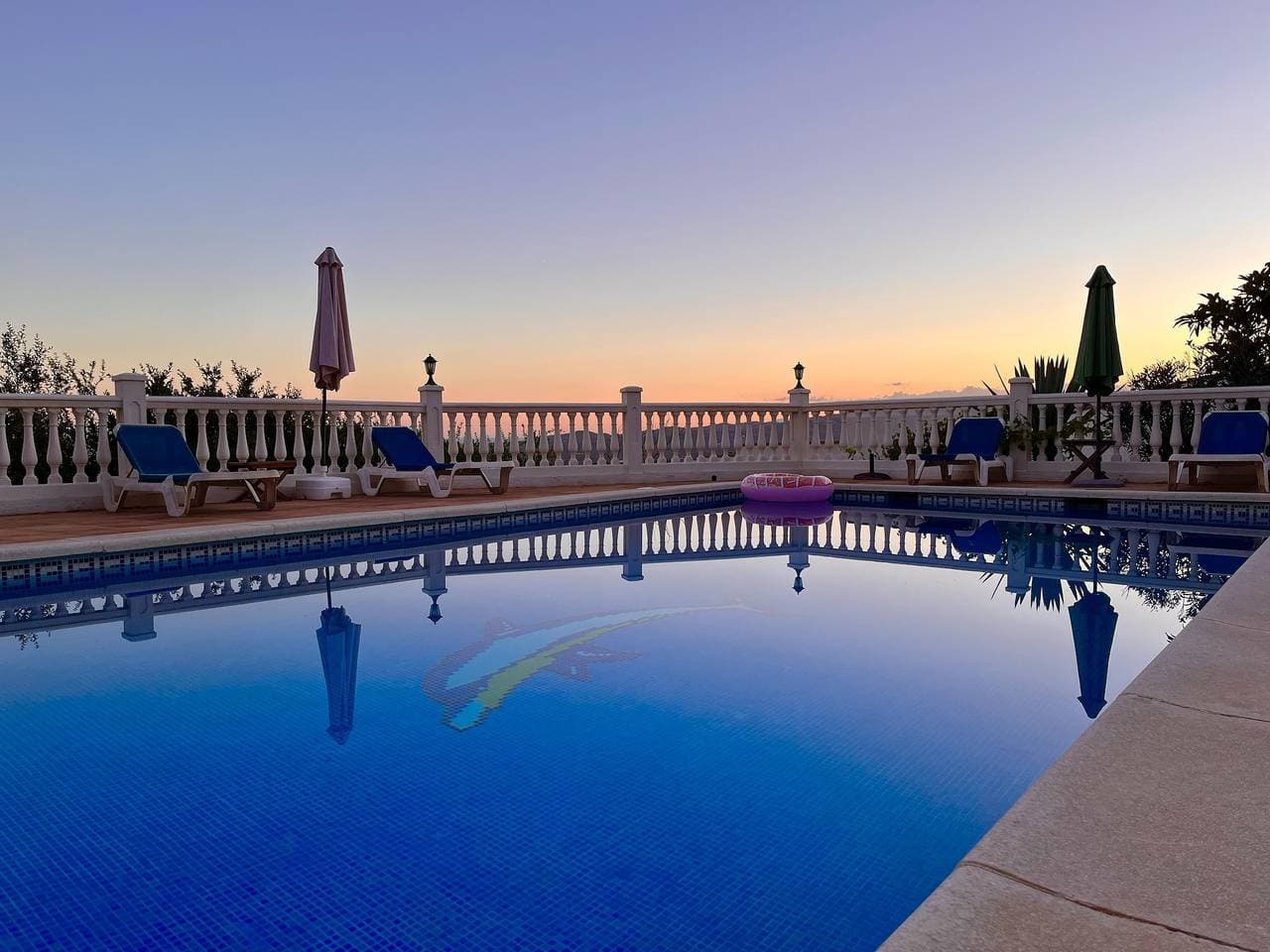 Foto 11 von 39: Torre del Mar Hillside Villa