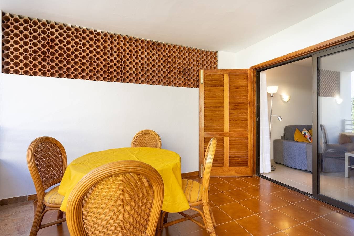 Foto 4 von 30: Ferienwohnung für 4 Personen mit Terrasse
