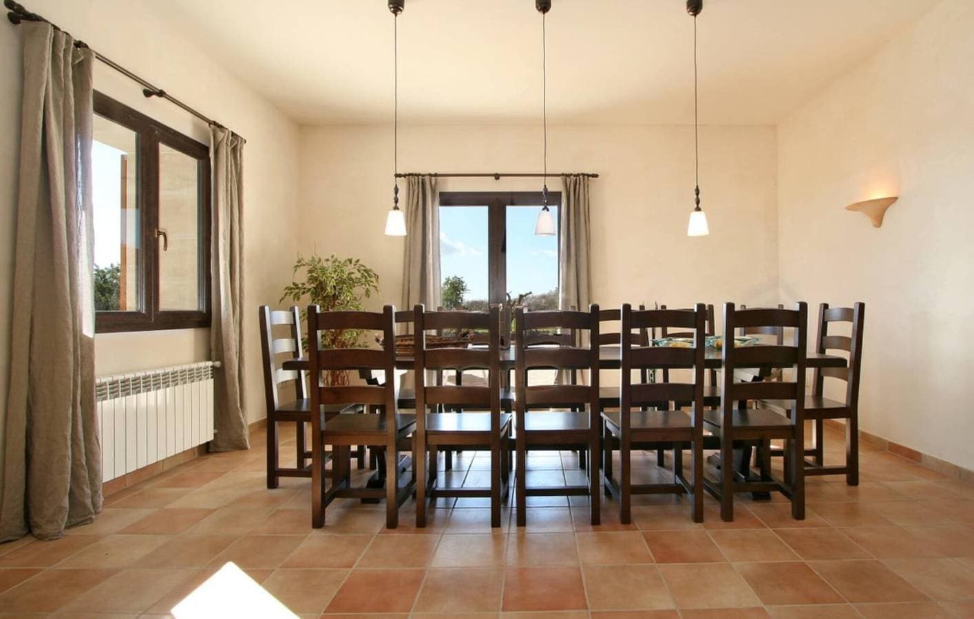 Foto 11 von 37: Apartment mit Meerblick, Pool, Terrasse und Grill | Nähe Stadtzentrum und Restaurants