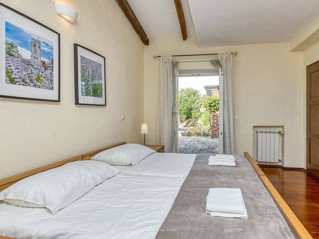 Foto 10 von 43: Villa in Sveti Lovrec mit Schwimmbecken