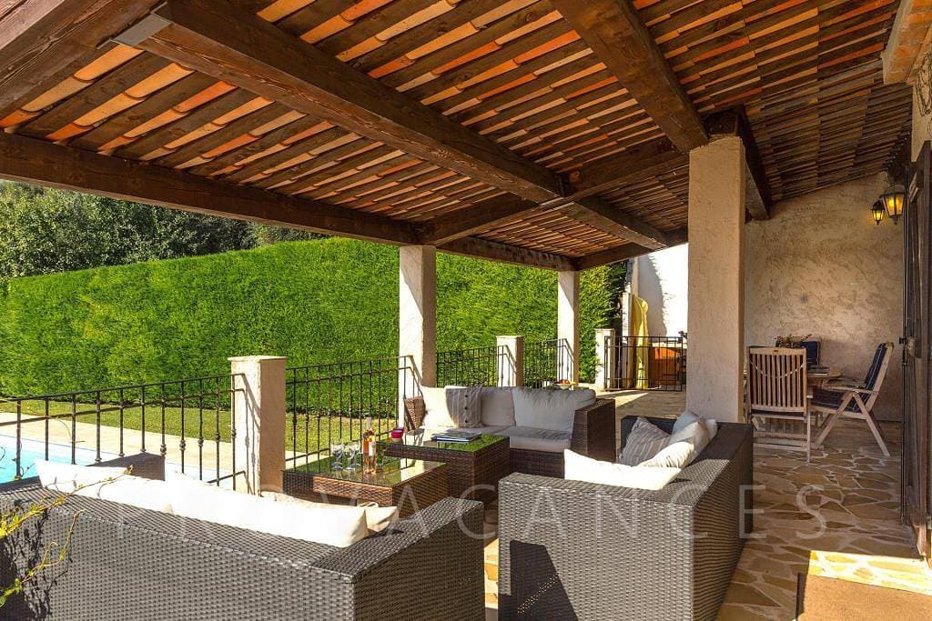 Foto 8 von 57: Ferienhaus mit Pool und Aussicht in Tourrettes-sur-Loup