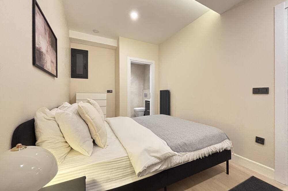 Foto 7 von 24: Stylish 2Br Residence in Nişantaşı