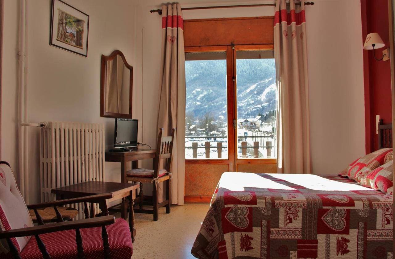 Foto 9 von 17: Double or Twin Room