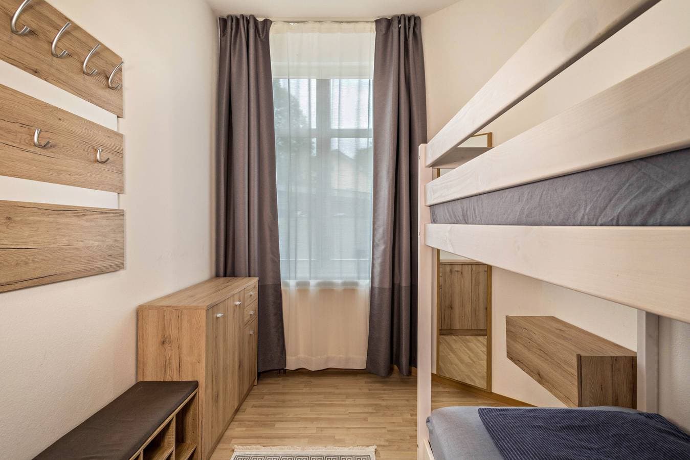 Foto 13 von 21: Stilvolle Ferienwohnung "Tuna" in Altbau Villa, mit Blick auf die Berge