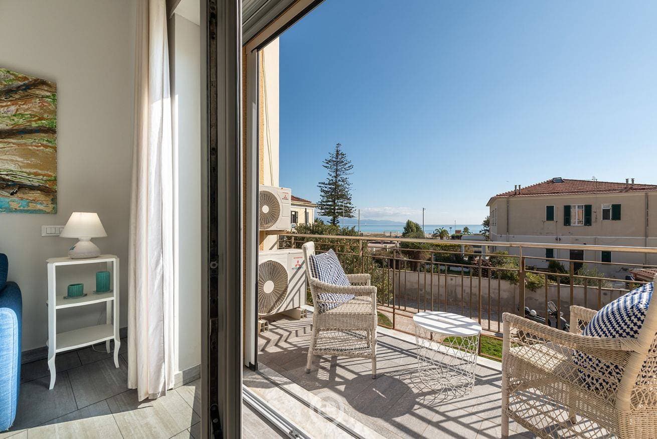 Foto 9 von 34: Ferienwohnung für 2 Personen mit Balkon/Terrasse