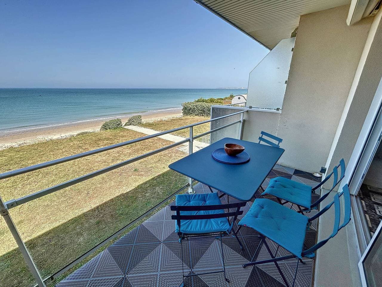Foto 13 von 15: Apartment am Meer mit Balkon und privatem Parkplatz
