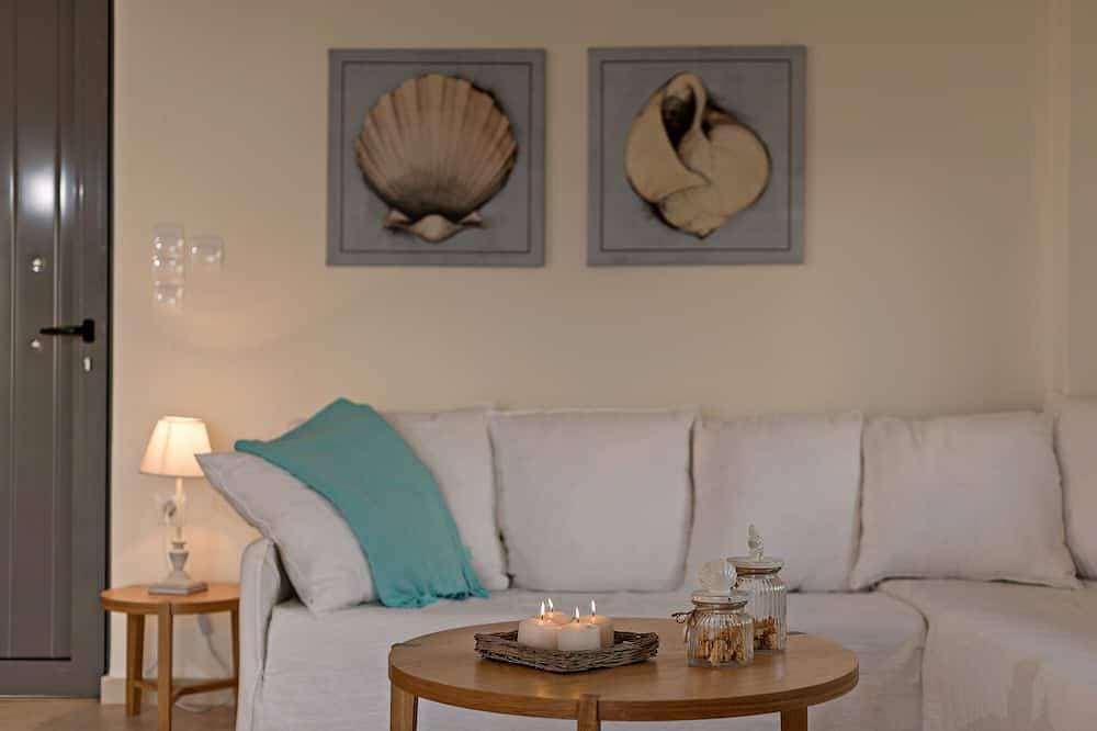 Foto 12 von 30: Villa Levanda, Pool, Strand und Geschäfte zu Fuß erreichbar, kein Auto nötig!
