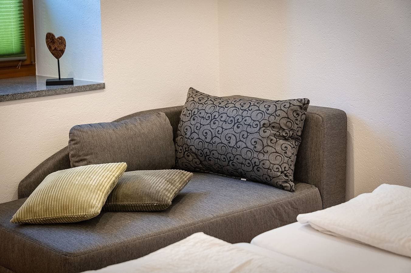 Foto 10 von 21: Ferienwohnung 'Wohnung Morgenduft Schnalserhof' mit Bergblick, Gemeinschaftsterrasse und WLAN