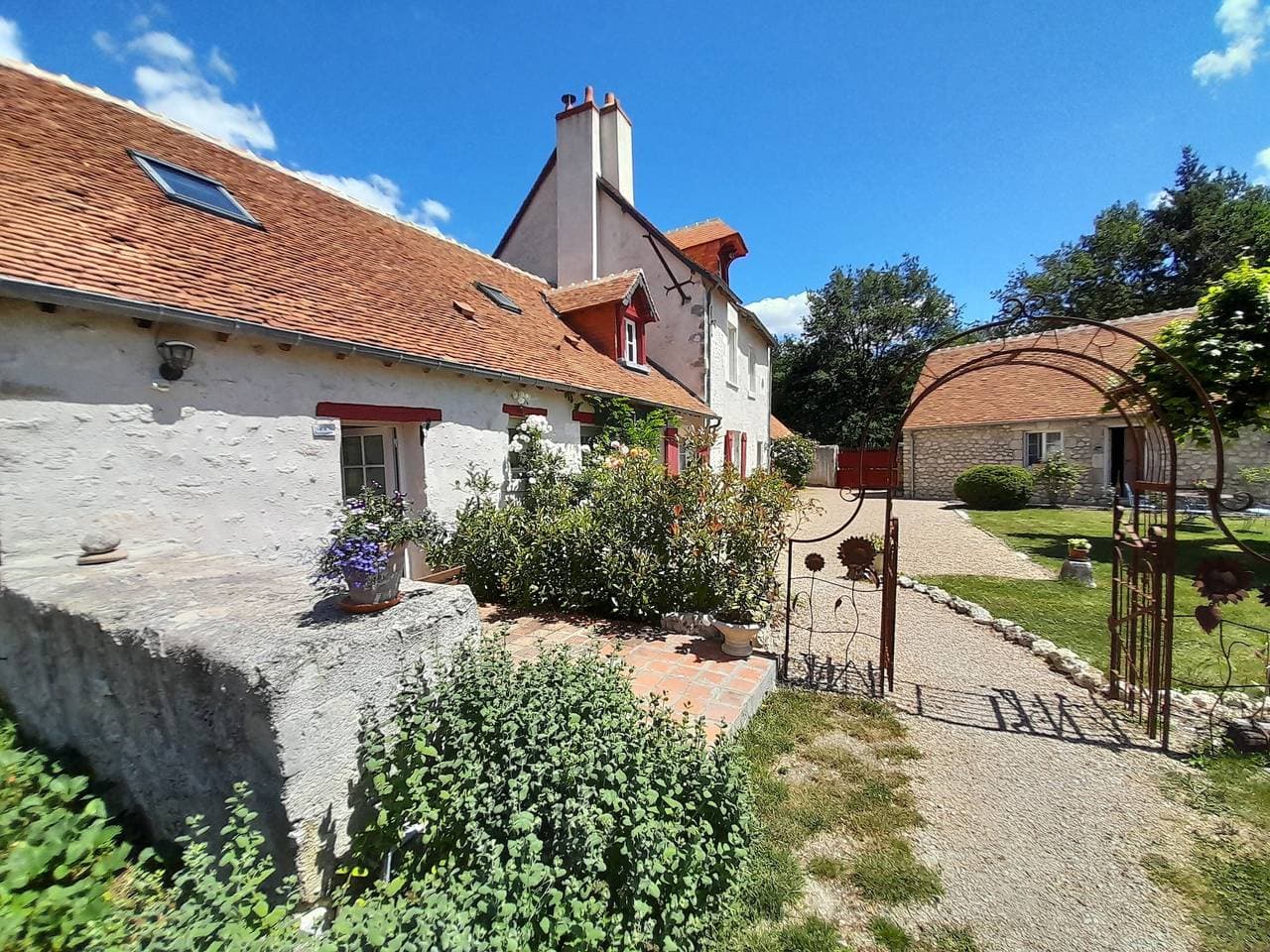 Foto 9 von 48: Zimmer 'L'étable' mit Gemeinschaftspool und gemeinsamer Terrasse