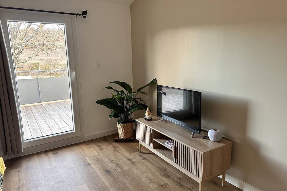 Foto 10 von 29: Apartment-La Butineuse-Cottage-Ensuite mit Dusche-Blick auf die Landschaft