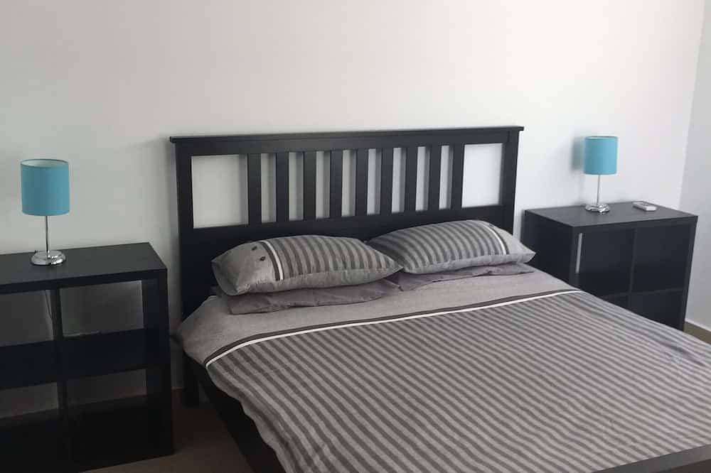 Foto 5 von 30: Eine luxuriöse moderne Villa, einen erstaunlichen privaten Pool und einen großen Garten. Sonderpreise 2019