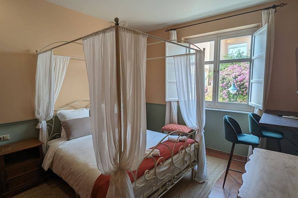 Foto 2 von 22: Central Location! Lovely Room with Free Wi-Fi