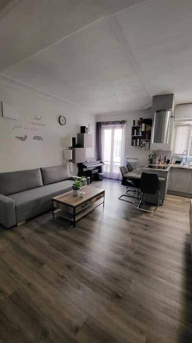 Foto 6 von 14: Two-Bedroom Apartment