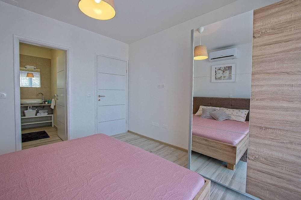 Foto 5 von 30: Ganz Neue 2019 Villa mit Pool,Grill,WiFi,Geschirrspüler,Waschmaschine